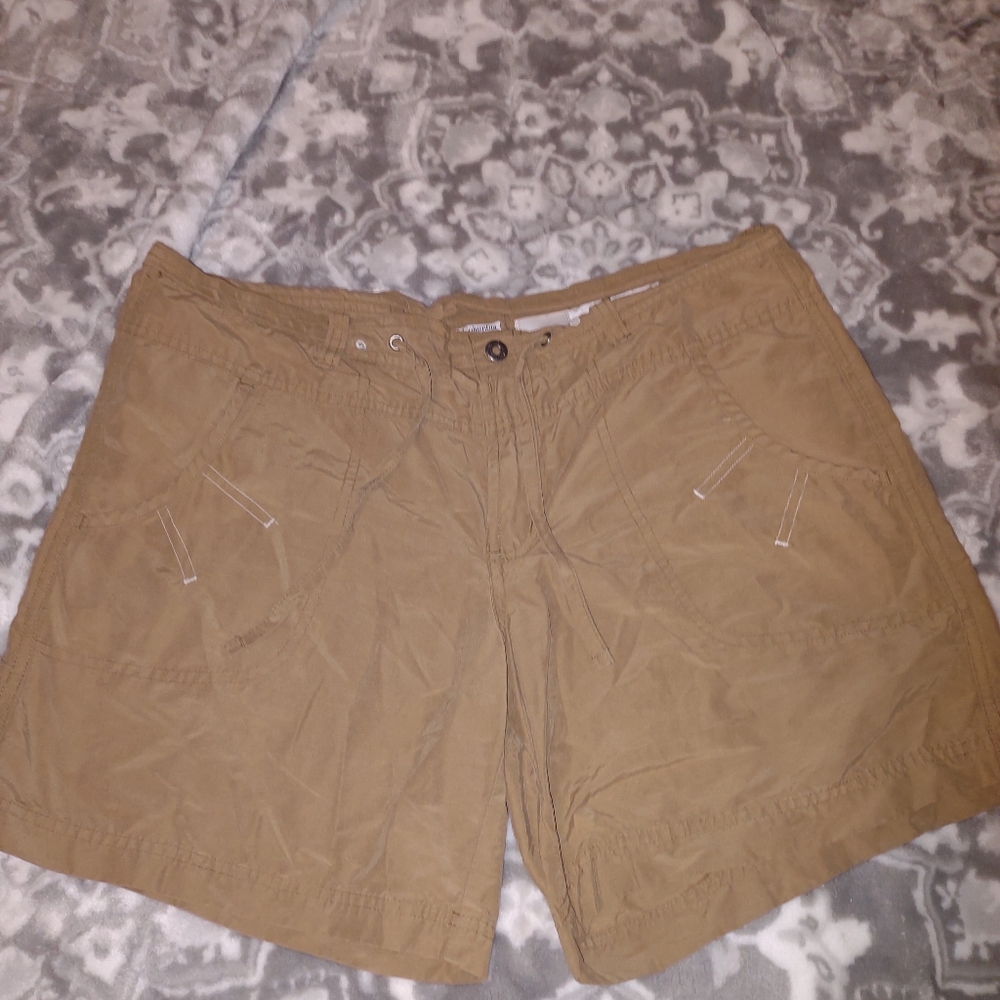 Columbia shorts